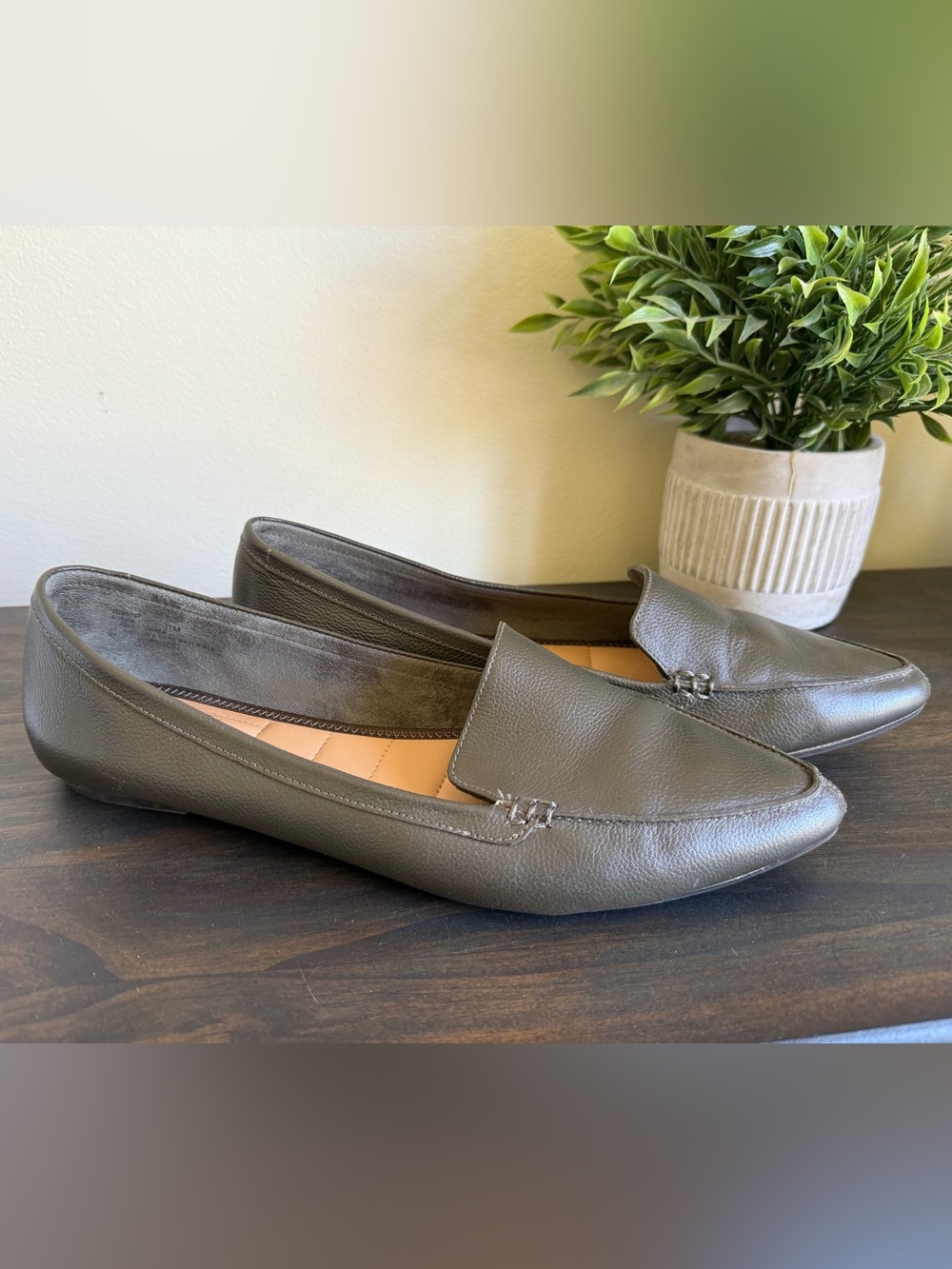Me Too Audra Olive Green Leather Slip-On Loafers